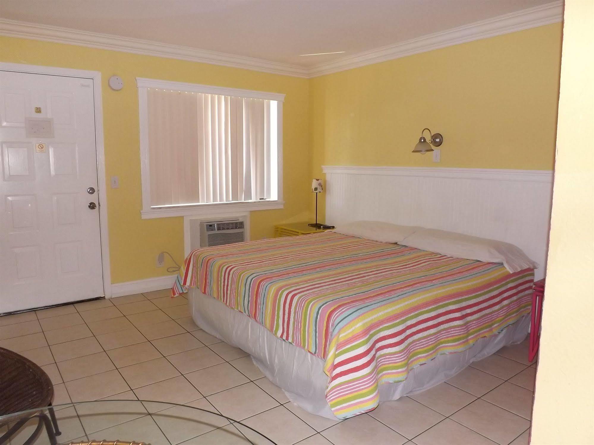 Motel Palm Breeze Lake Worth Beach