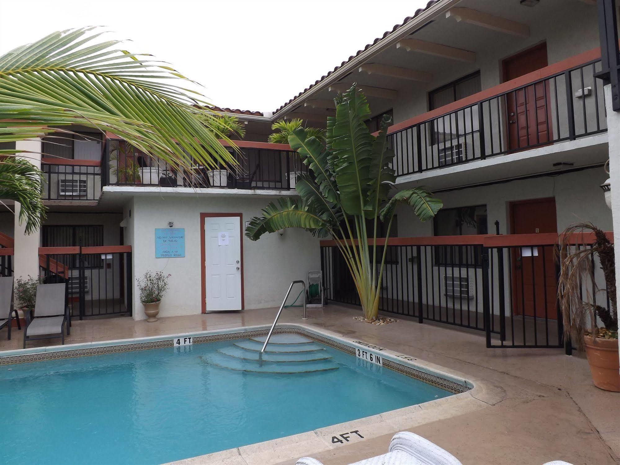 Motel Side 3*