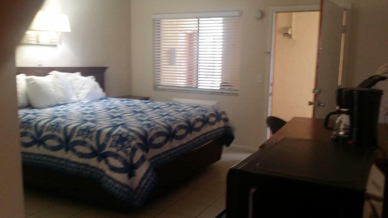 Motel Side 3*